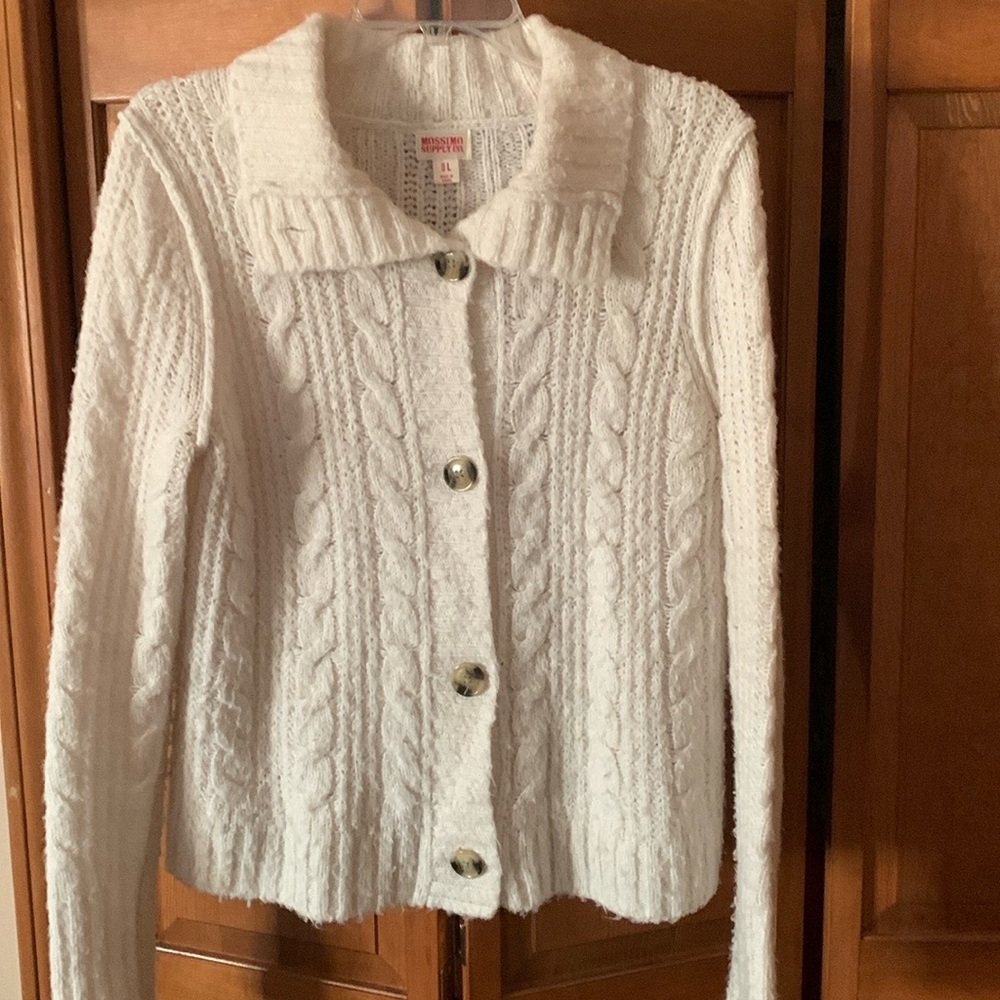 EUC off-white size L cardigan by Mossimo Supply Co.